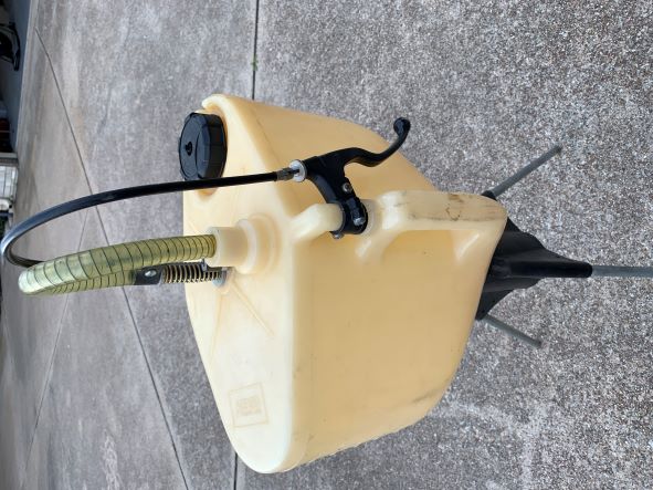 FS: Acerbis 5-Gallon Quick Fill Dump Can